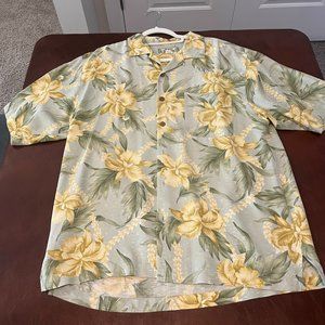 Tommy Bahama 100% Silk Pocket Casual Button Down Short Sleeve Shirt